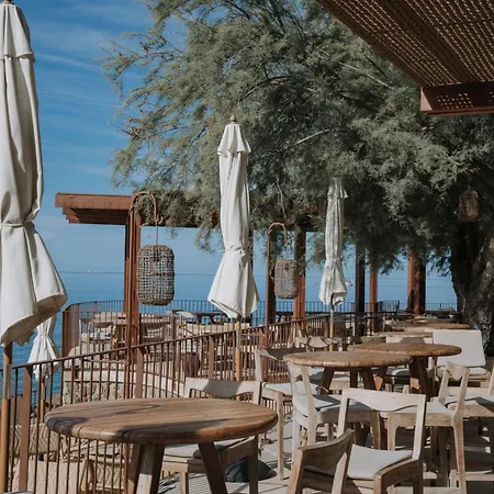 Ξενοδοχείο με διαμερίσματα Abbartello 3*