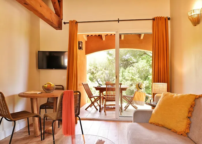 Hotel apartamentowy Abbartello Olmeto (Corsica)